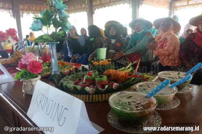 PKHa_rsz KREATIF: Keluarga penerima manfaat PKH di wilayah Kecamatan Dukun mengreasikan ubi, ketela, talas dan jagung menjadi makanan yang lezat dan menarik.(IST)
