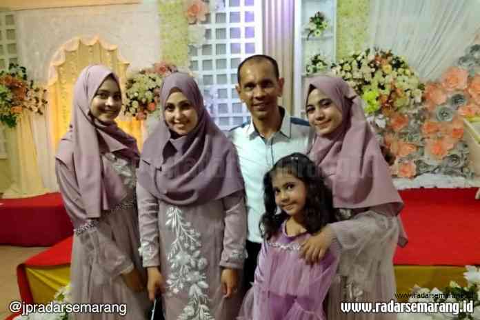 istri dan tiga putri_rsz