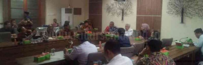 WAHIB PRIBADI/RADARSEMARANG.COM KUNKER: DPRD Kabupaten Demak Kunker studi banding tentang pengelolaan keuangan negara.