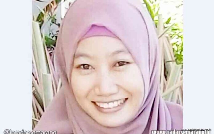 Anna Setiya Dewi, S.Pd.SD (Dokumen Pribadi)
