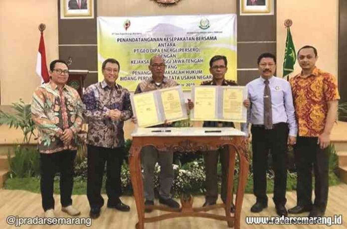 geodipa._rsz SEPAHAM : Jajaran petinggi PT Geo Dipa Energi dan Kejati Jateng saat melakukan penandatanganan kerja sama. (Dok humas Geo Dipa Energi)