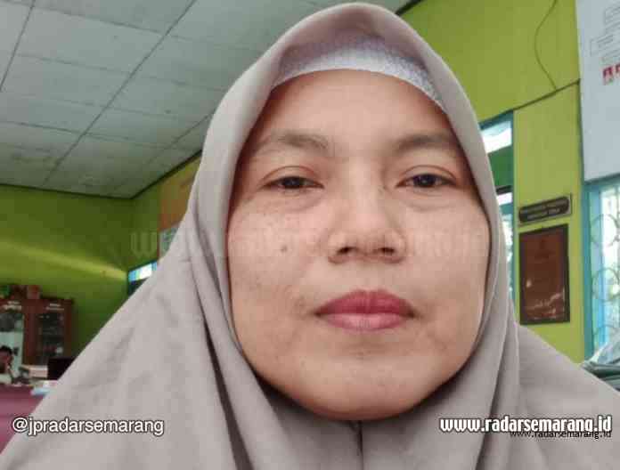 SRI HASTUTI HANDAYANI._rsz Oleh : Sri Hastuti