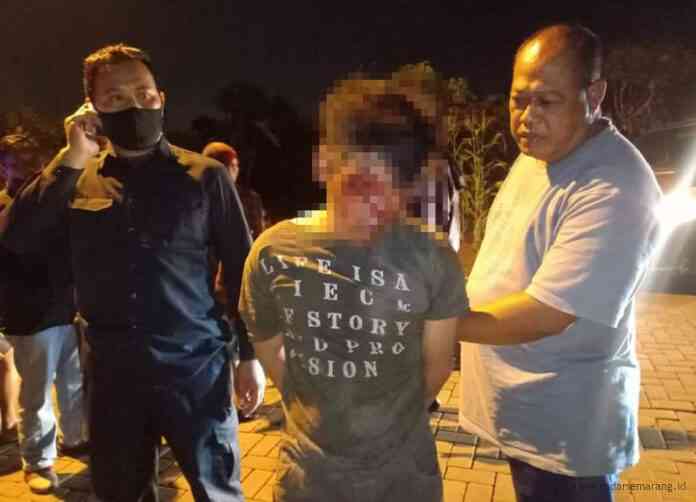 pencuri babak belur copy