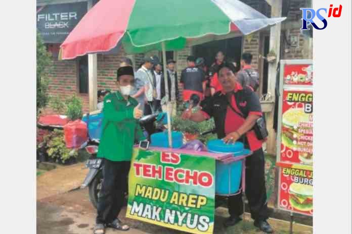 NurFaizin_rsz BERTEMU PEDAGANG KELILING: Wakil Ketua DPRD Kabupaten Batang Nur Faizin saat melakukan reses di Kecamatan Subah. (IST)