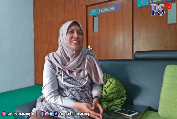 psikolog-Z Rayinda Faizah. (ROFIK SYARIF G P/RADAR MAGELANG)